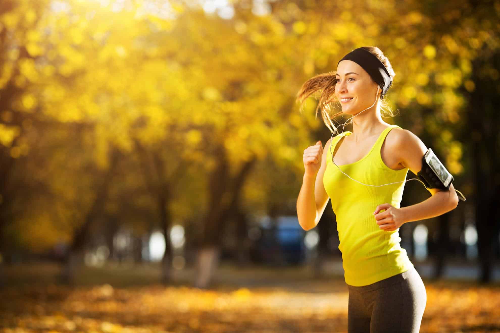 Chcę ukończyć 10 km bez b. intensywnych ćwiczeń, 2 treningi tygodniowo przez 8 tygodni.