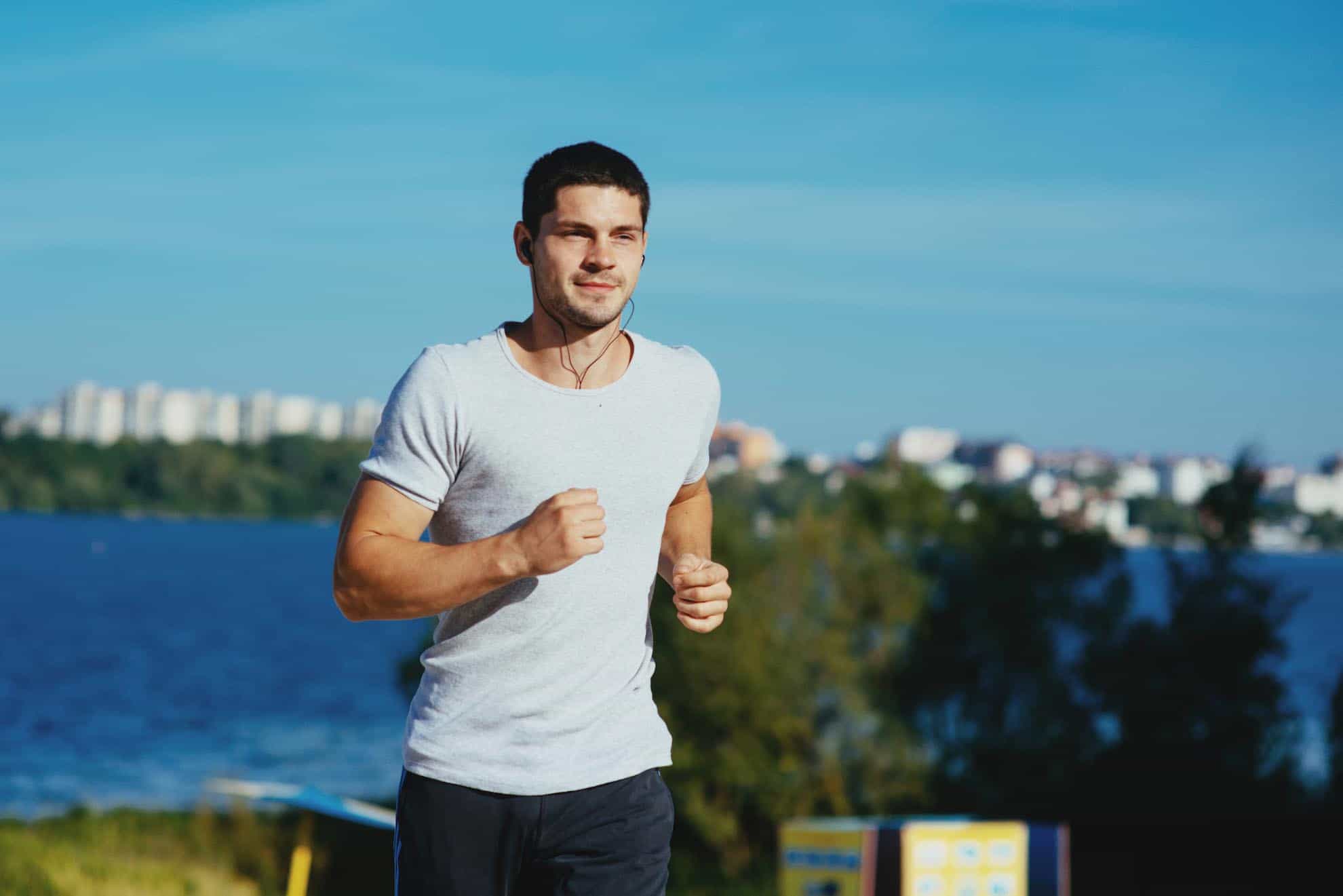 Przygotowanie do półmaratonu w około 2 godz., 2 treningi tygodniowo przez 12 tygodni.