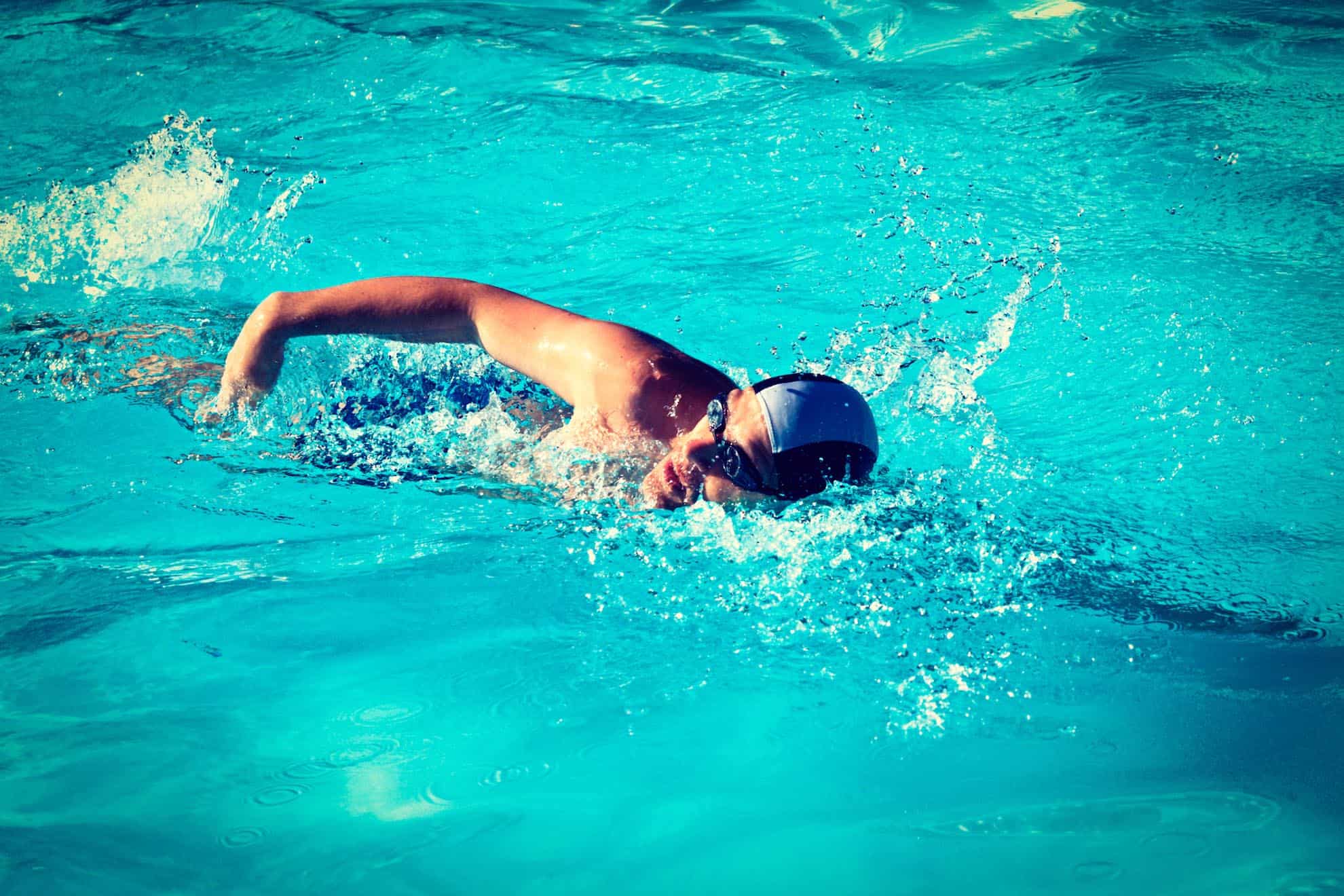 NATATION : RÉUSSIR À NAGER 20 MINUTES EN CONTINU - 10 SÉANCES NATATION : RÉUSSIR À NAGER 20 MINUTES EN CONTINU - 10 SÉANCES