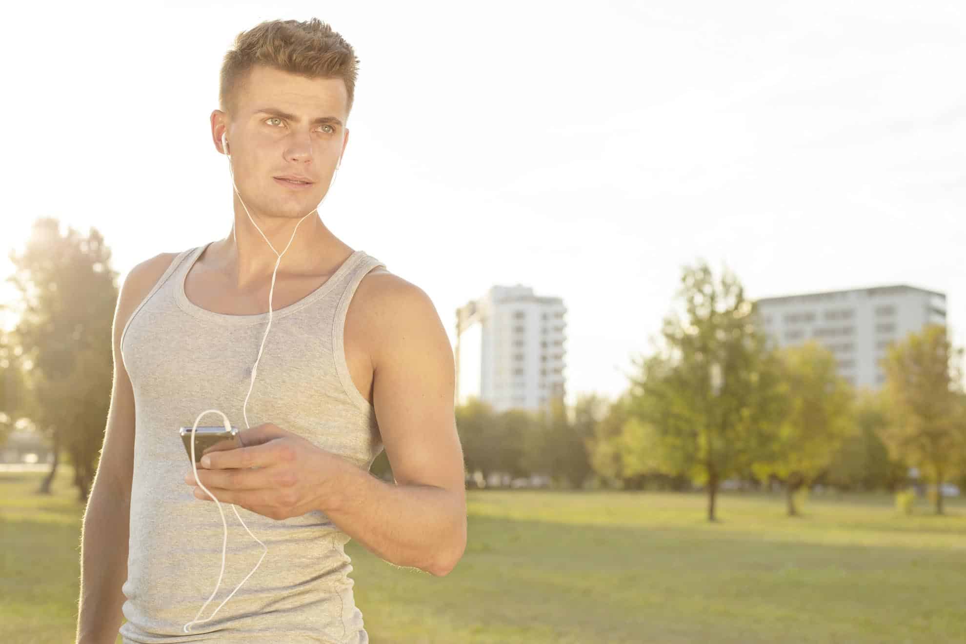 Stracić na wadze między 3 a 5 kg dzięki marszom, 1 trening tygodniowo przez 8 tygodni.