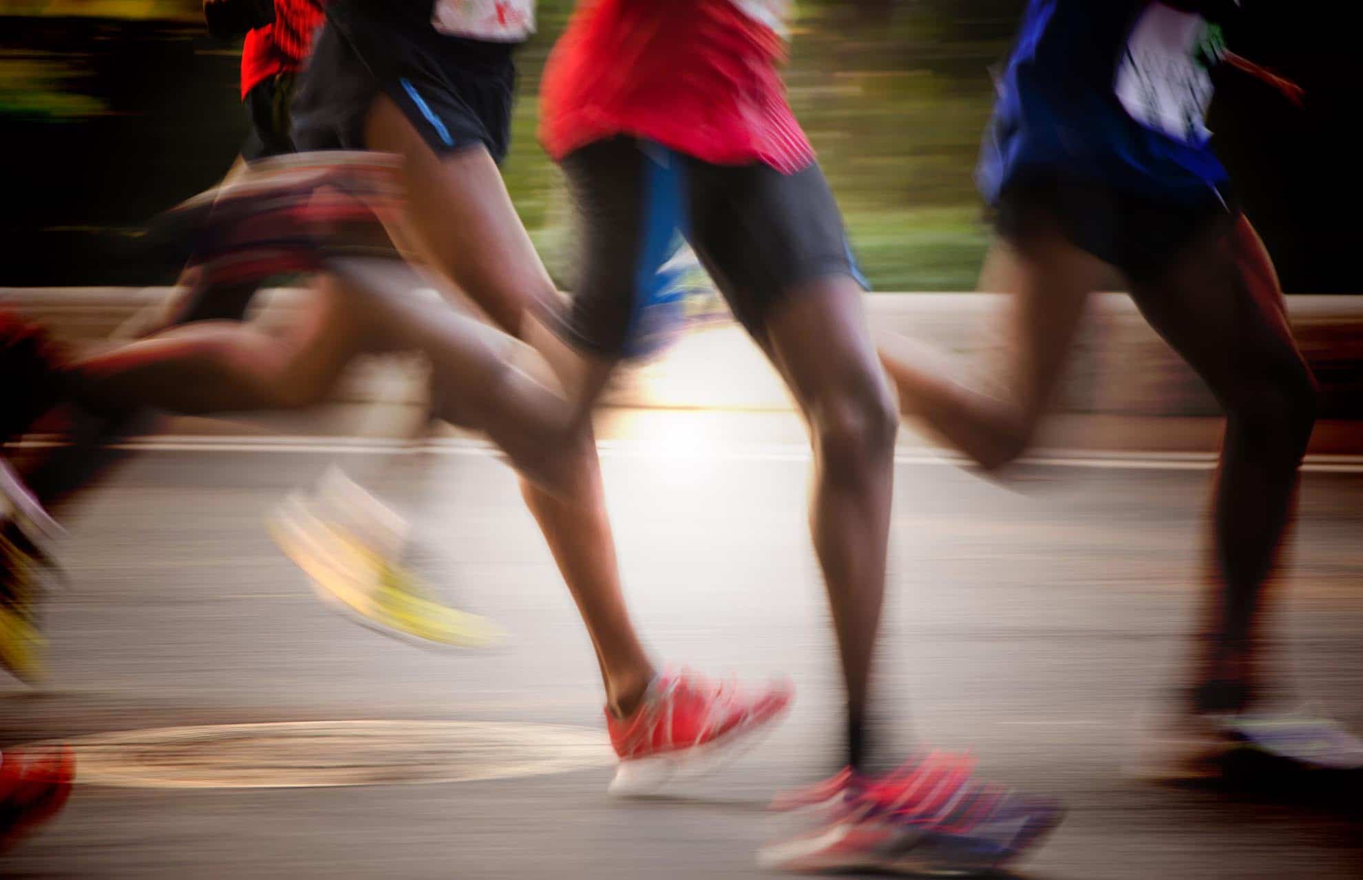 Ukończenie 6 km bez przerwy, 2 treningi tygodniowo przez 8 tygodni.