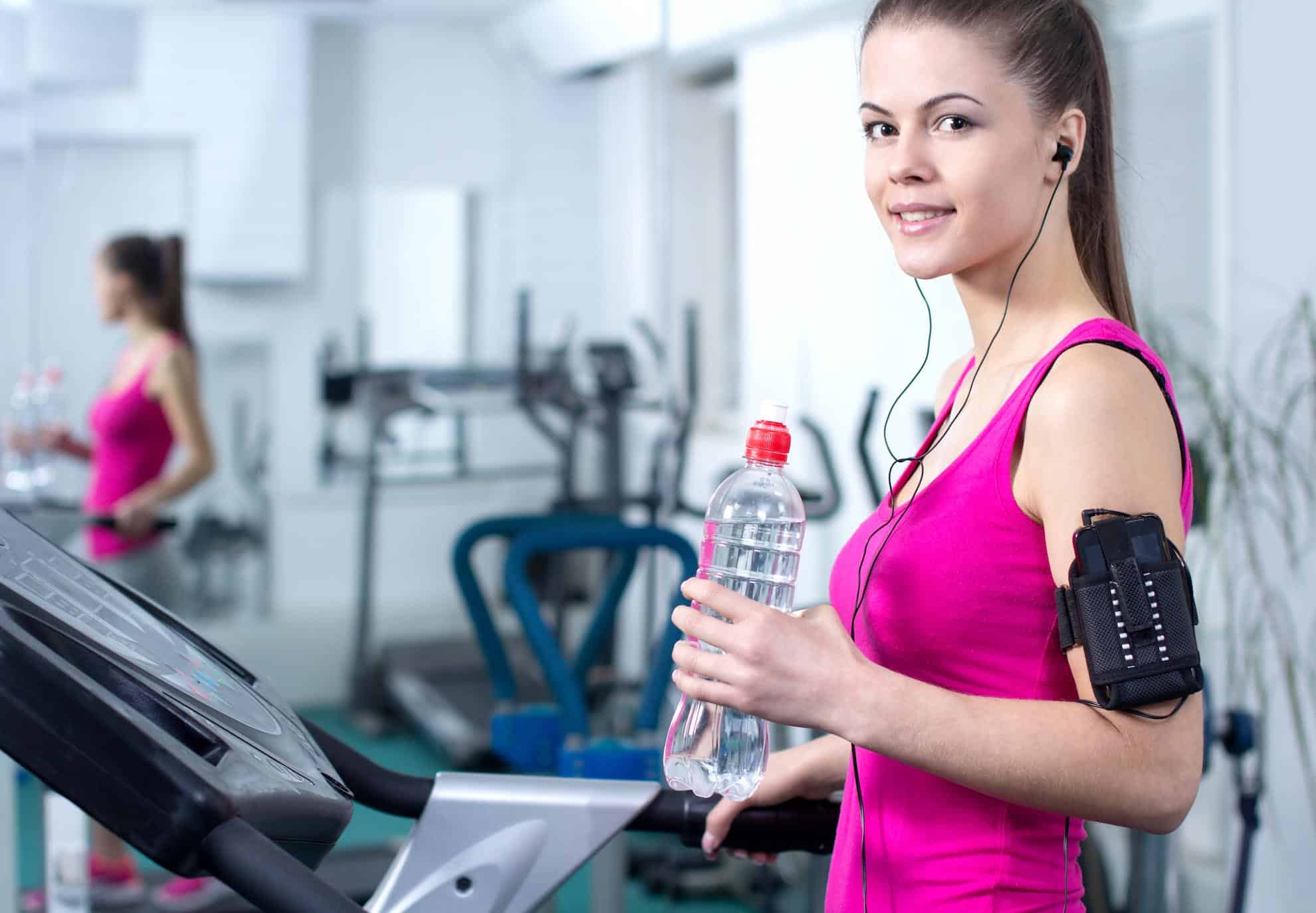 Utrzymanie wagi dzięki ćwiczeniom na bieżni pochyłej, 2 treningi tygodniowo przez 10 tygodni